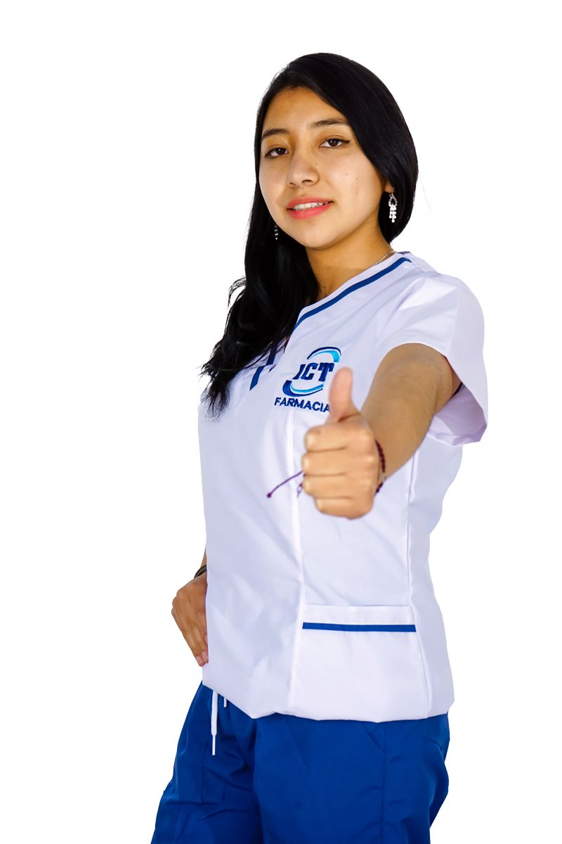 Estudiante del Instituto ICT con uniforme